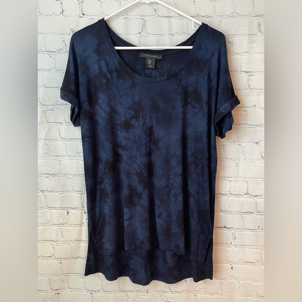 TAHARI size small blue